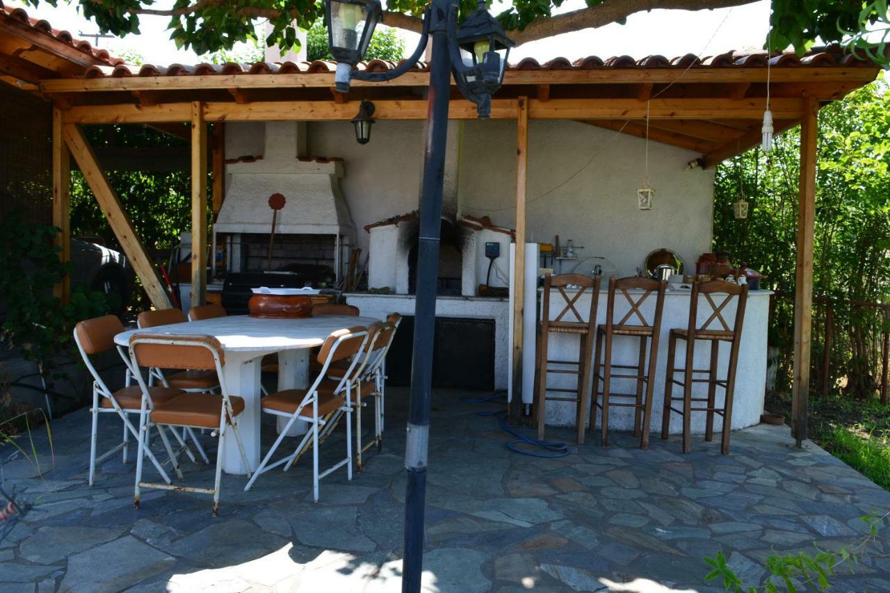 Eleni'S Village Relaxation Home Edipsos Buitenkant foto