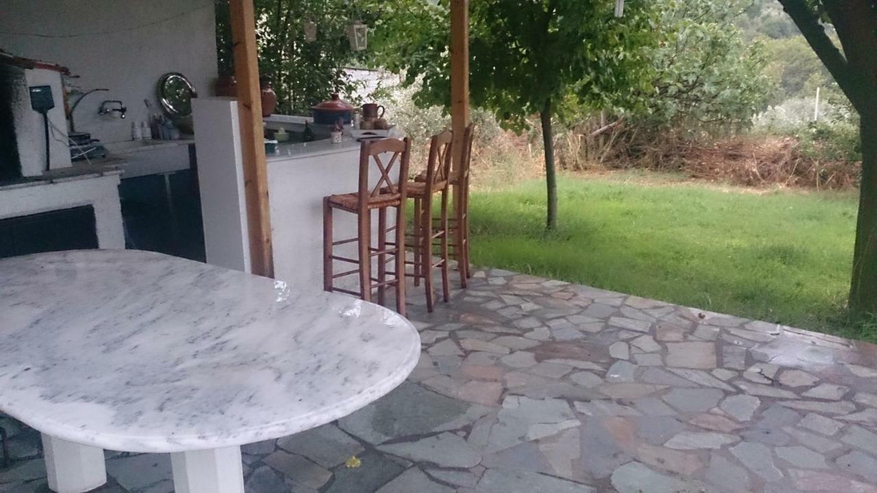 Eleni'S Village Relaxation Home Edipsos Buitenkant foto