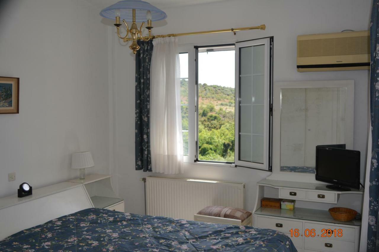 Eleni'S Village Relaxation Home Edipsos Buitenkant foto